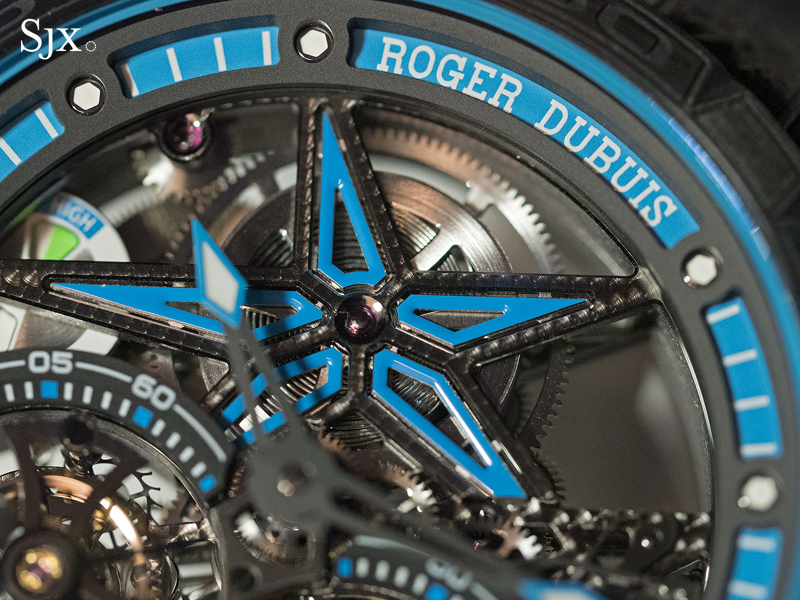 Roger Dubuis Excalibur Spider Pirelli Double Flying Tourbillon 3