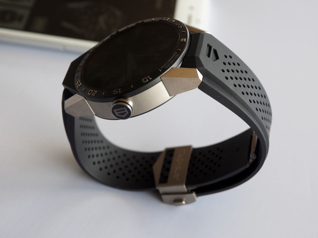TAG Heuer Smartwatch Titanium