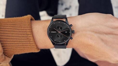 black-and-watch